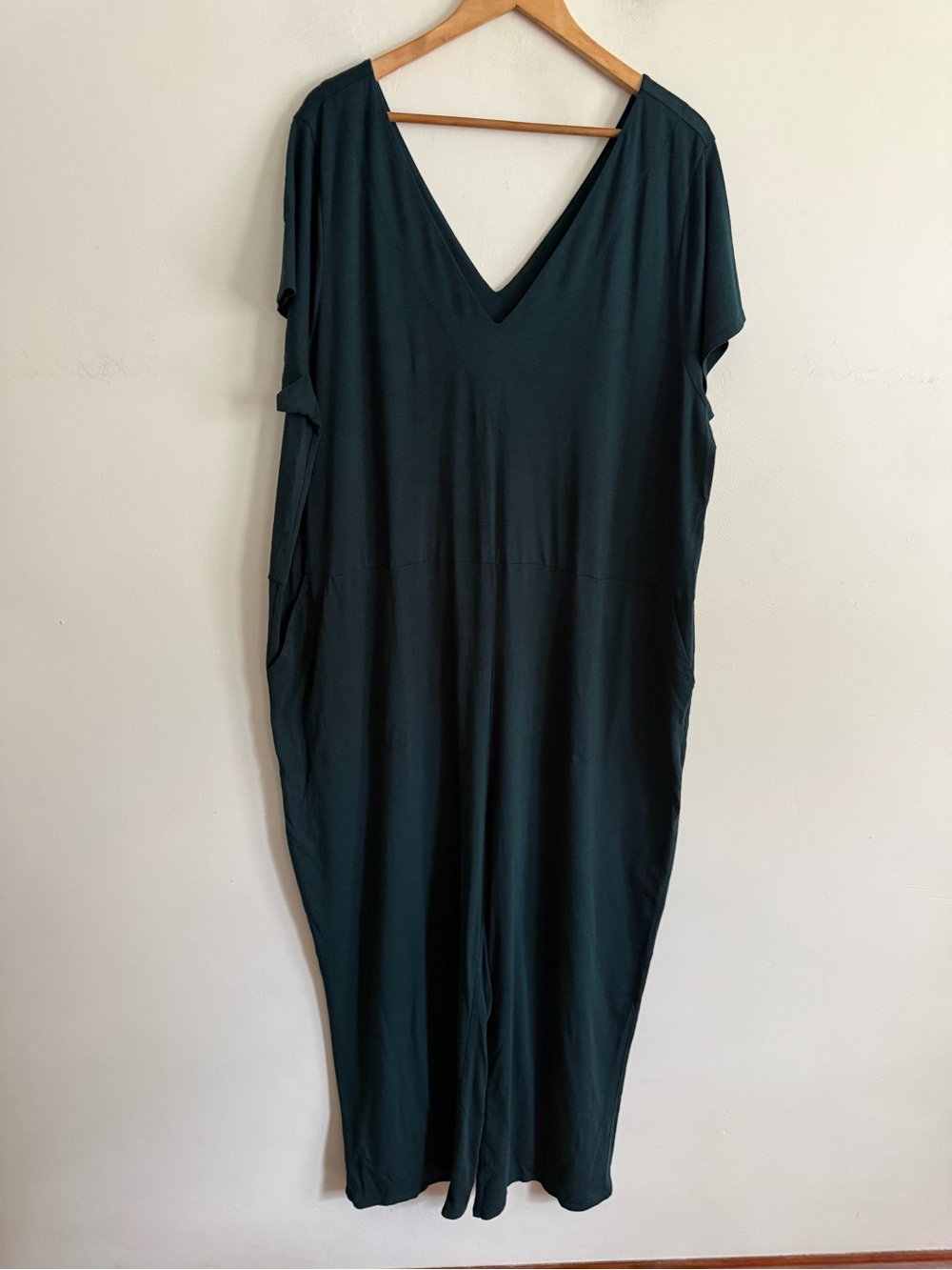 Universal Standard Dark Green V-Neck Wide Leg Jumpsuit Size L Pockets